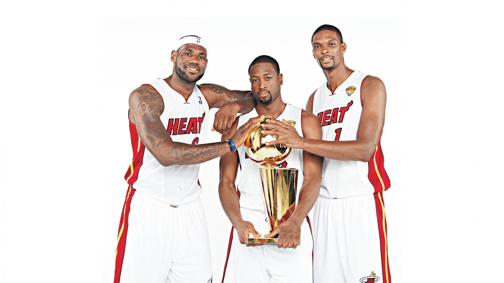 拜仁围抢机制高效，抢断后直打要害，拜仁的打法