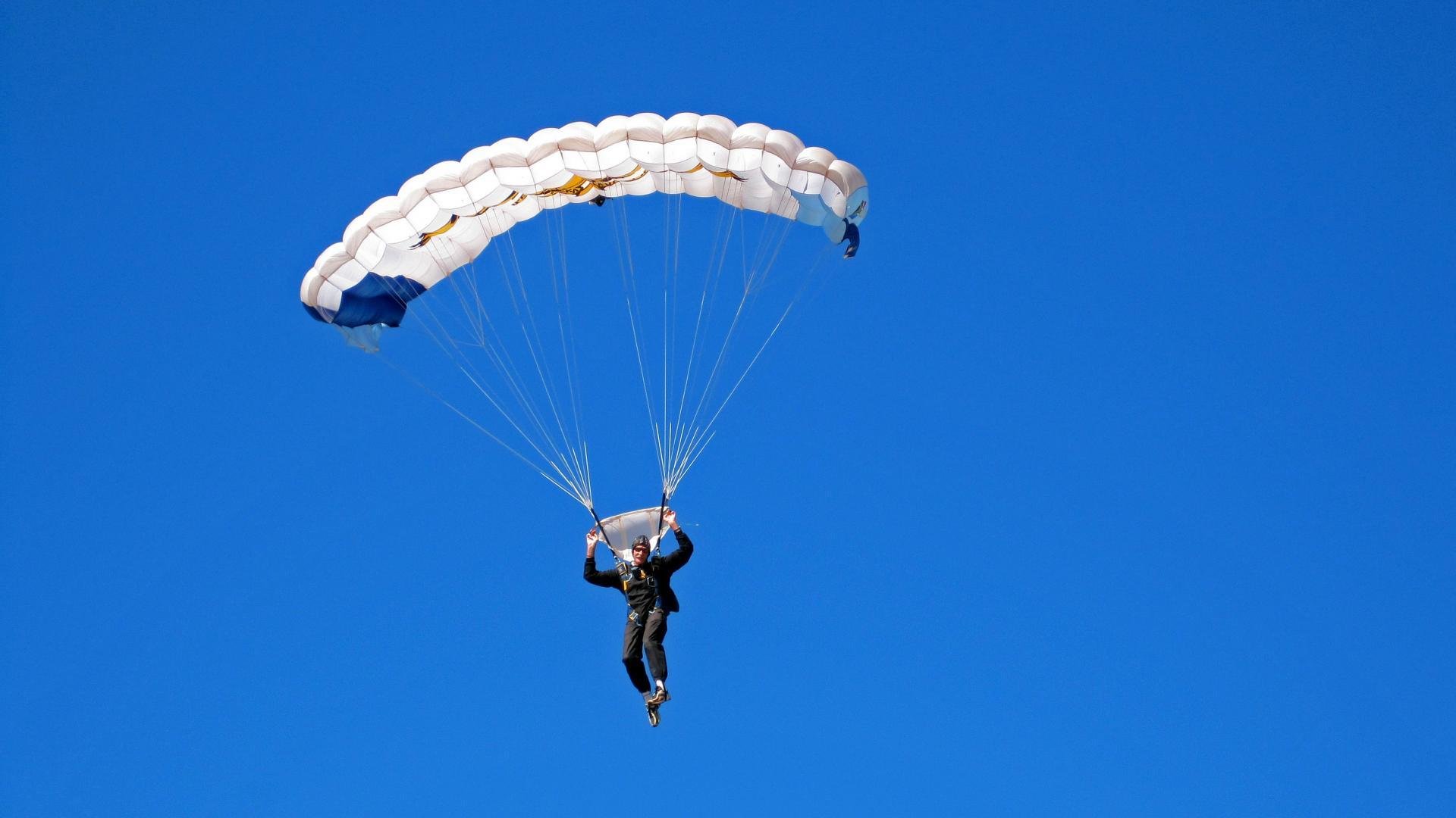 【运动员访谈】冠军运动员谈训练心路历程，运动员专访标题